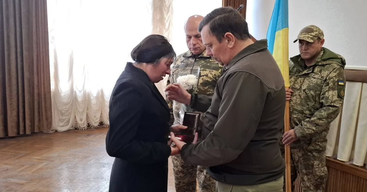 Рідним загиблих військових вручили посмертні нагороди у Голованівській громаді