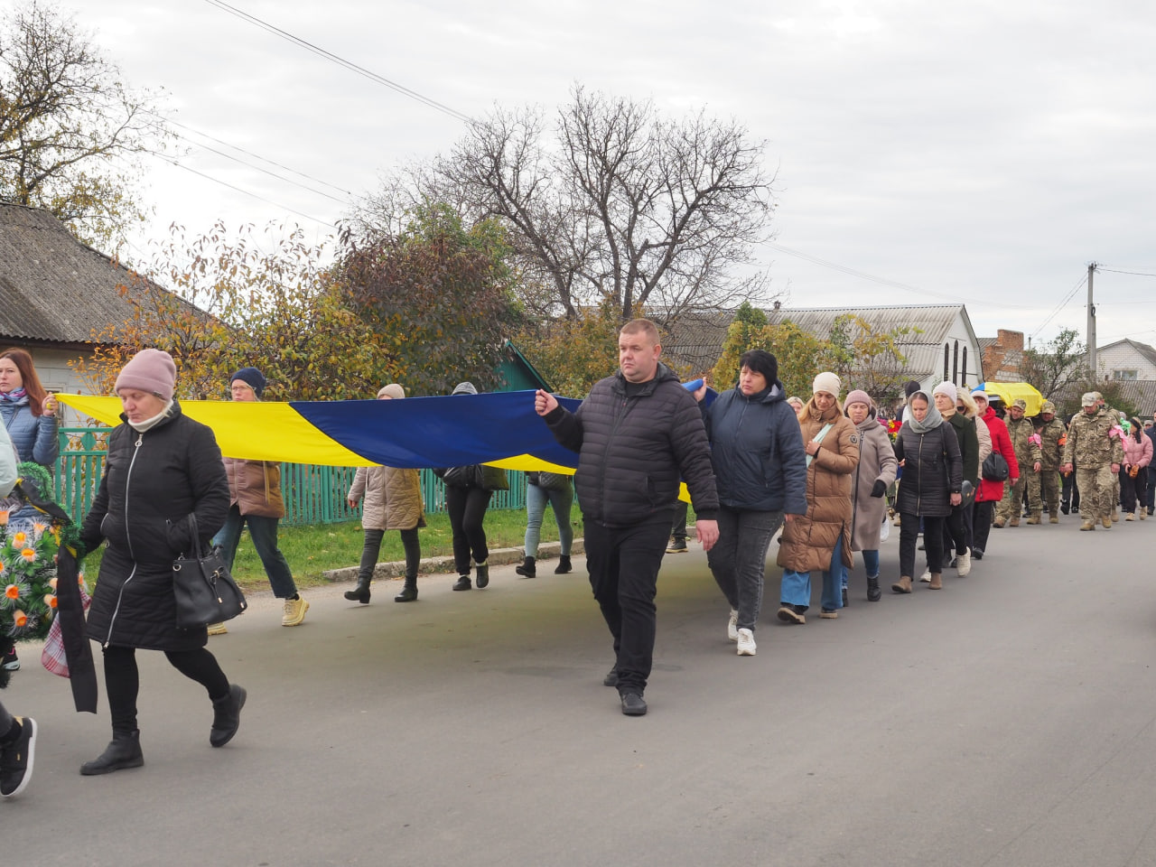 У Гайворонській громаді попрощалися із загиблим військовим