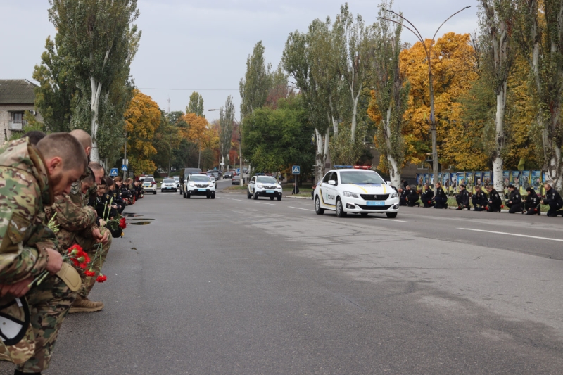 Із загиблим воїном попрощалися на Кіровоградщині