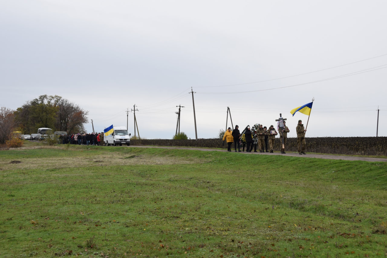 Із загиблим головним сержантом попрощалися в Петрівській громаді