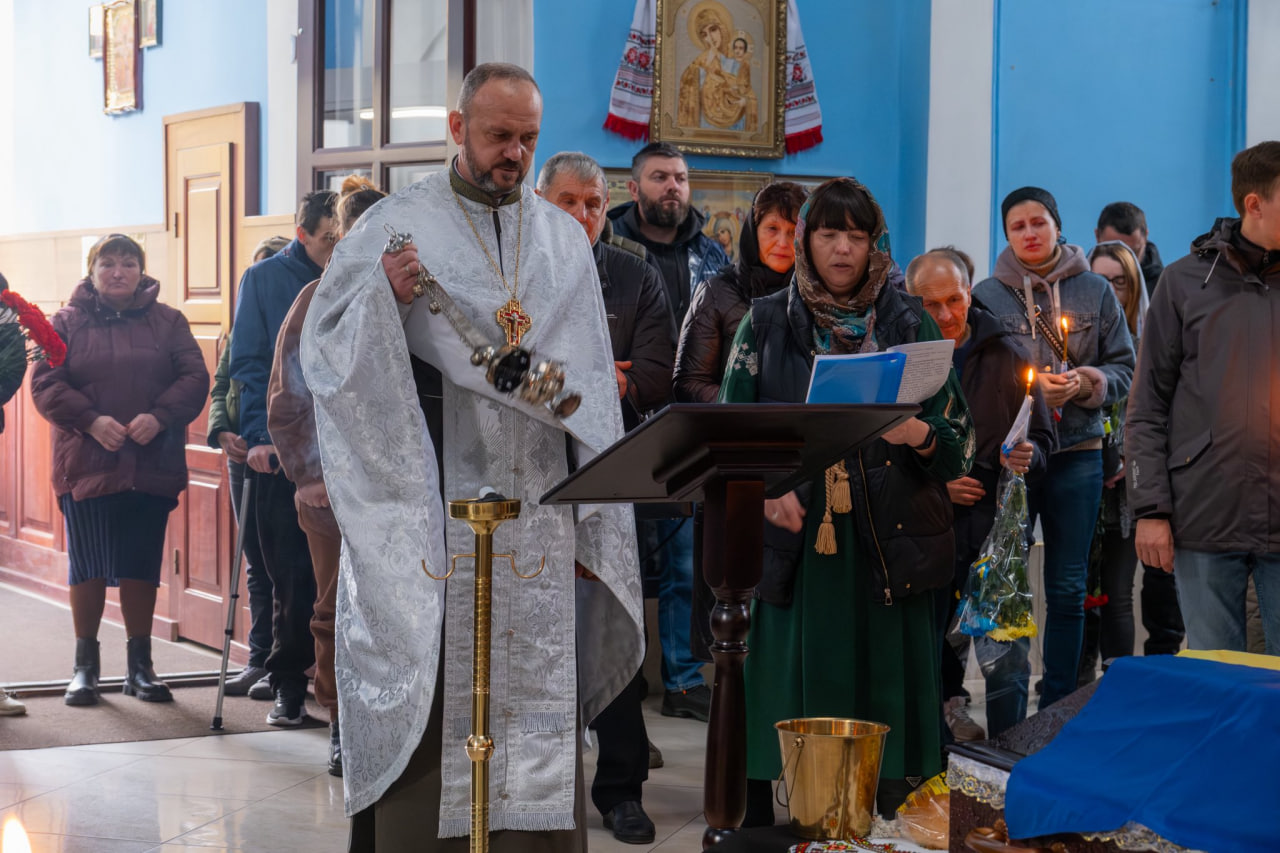 У Гарнізонному храмі Кропивницького вперше відспівали загиблого військового