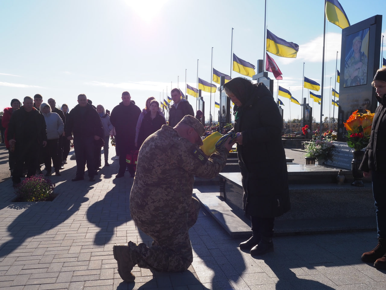 У Гайворонській громаді попрощалися із загиблим військовим