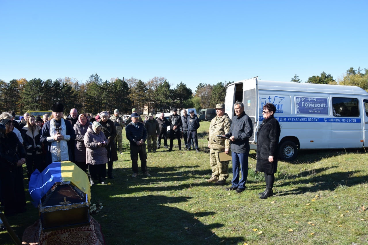 З військовим попрощалися у Петрівській громаді
