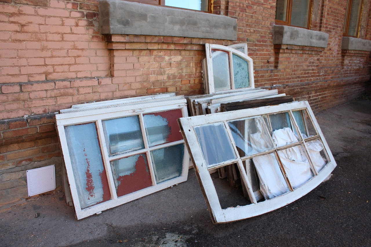 Пошкодження об'єктів культурної спадщини внаслідок обстрілів рф фіксують у Кропивницькому