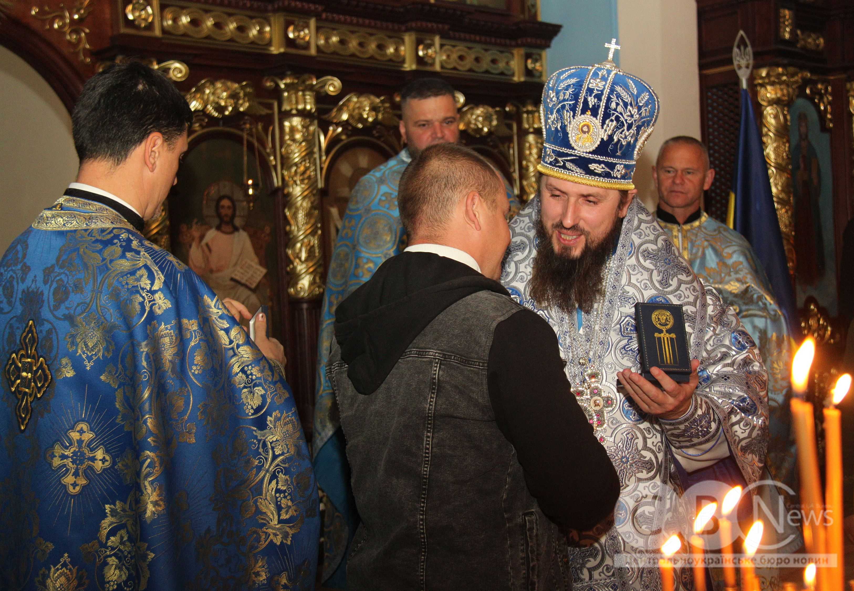 У гарнізонному храмі ПЦУ в Кропивницькому нагородили волонтерів та військових
