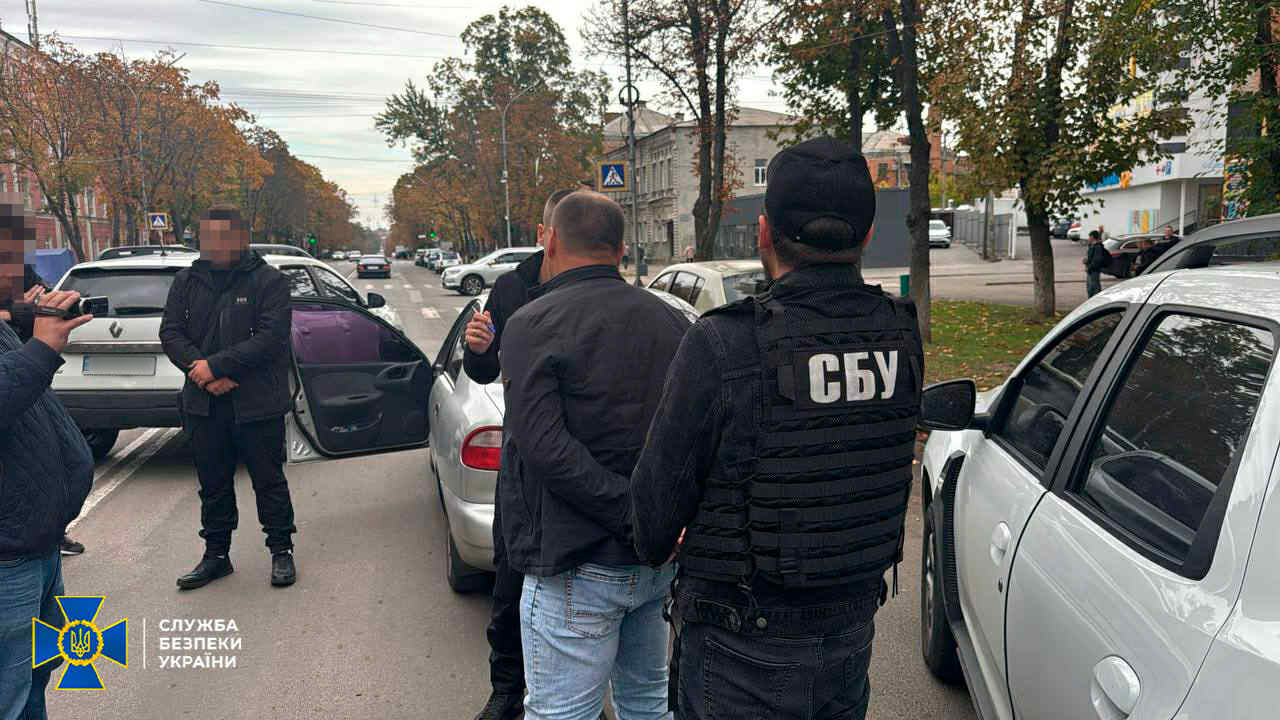 Директора ліцею на Кіровоградщині підозрюють у допомозі ухилянтам