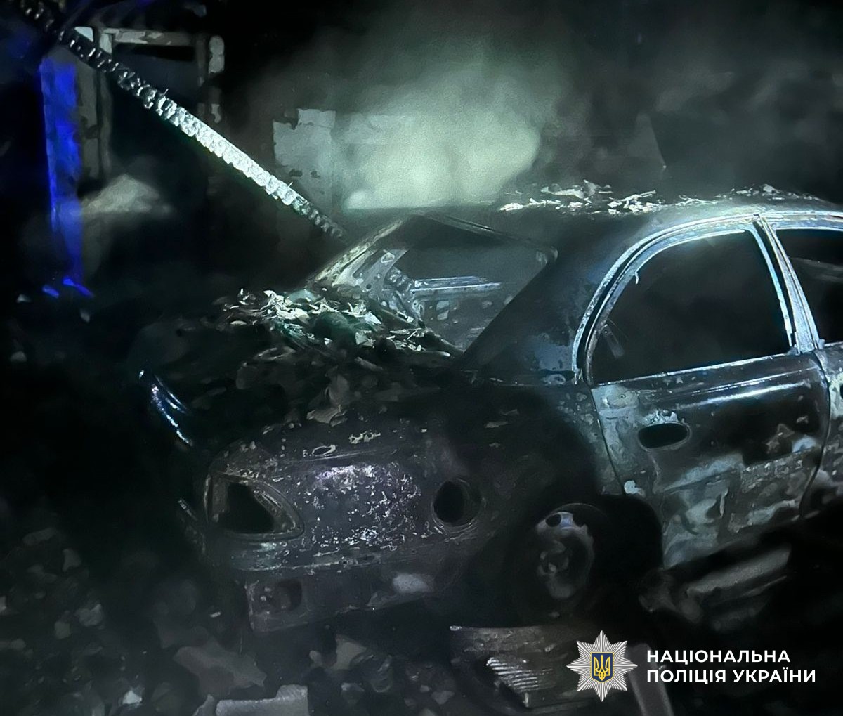 На Кіровоградщині чоловік підпалив автівки