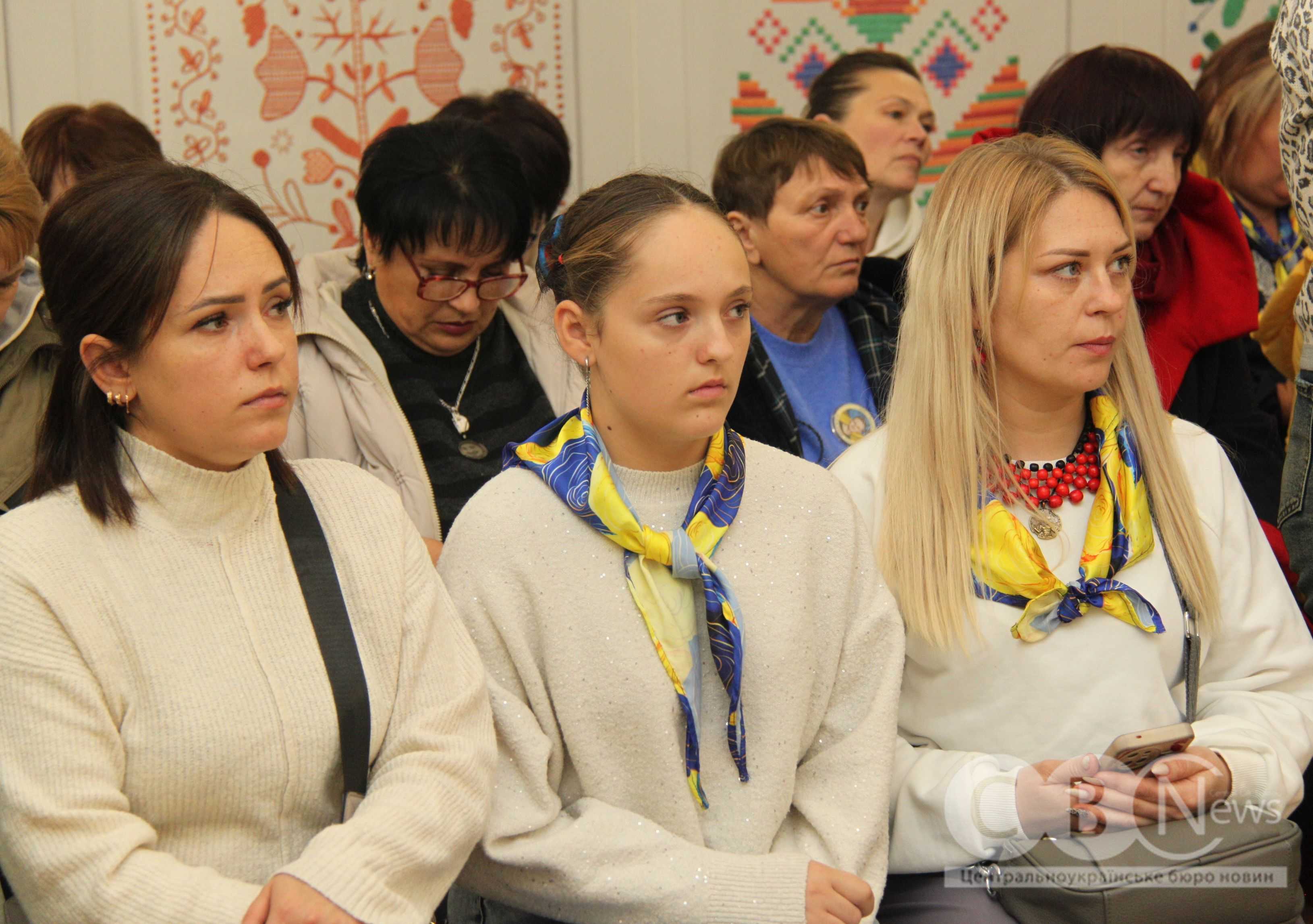 Виставку портретів загиблих на війні бійців презентували в Кропивницькому