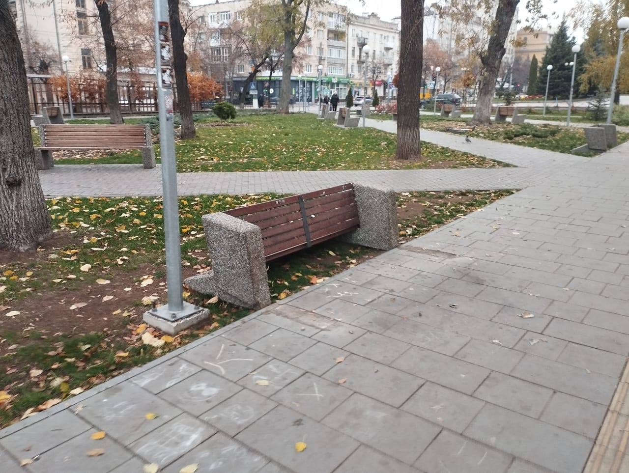 У Кропивницькому перекинули лавки