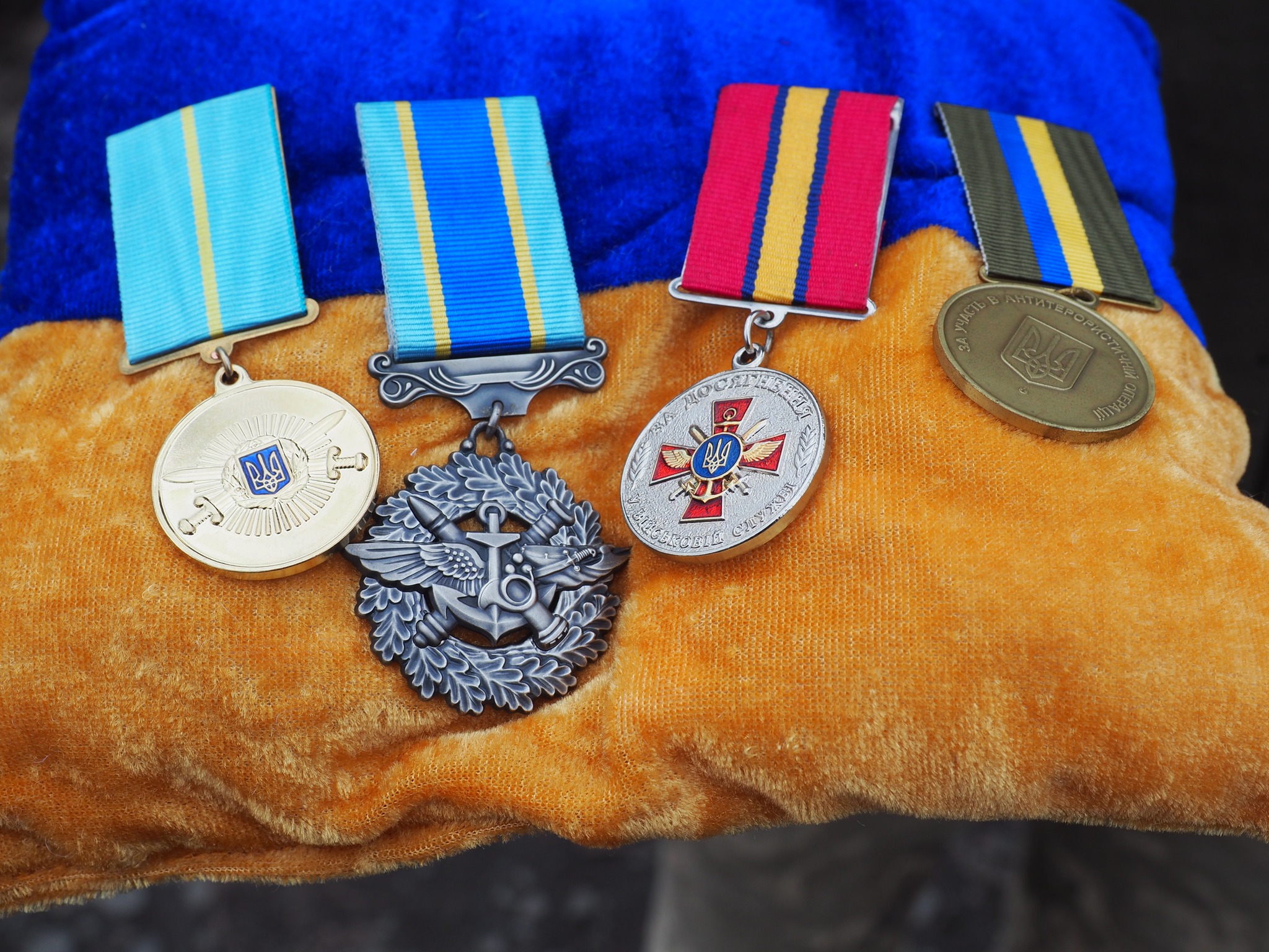 У Гайворонській громаді провели в останню путь майора ЗСУ Костянтина Цьому.