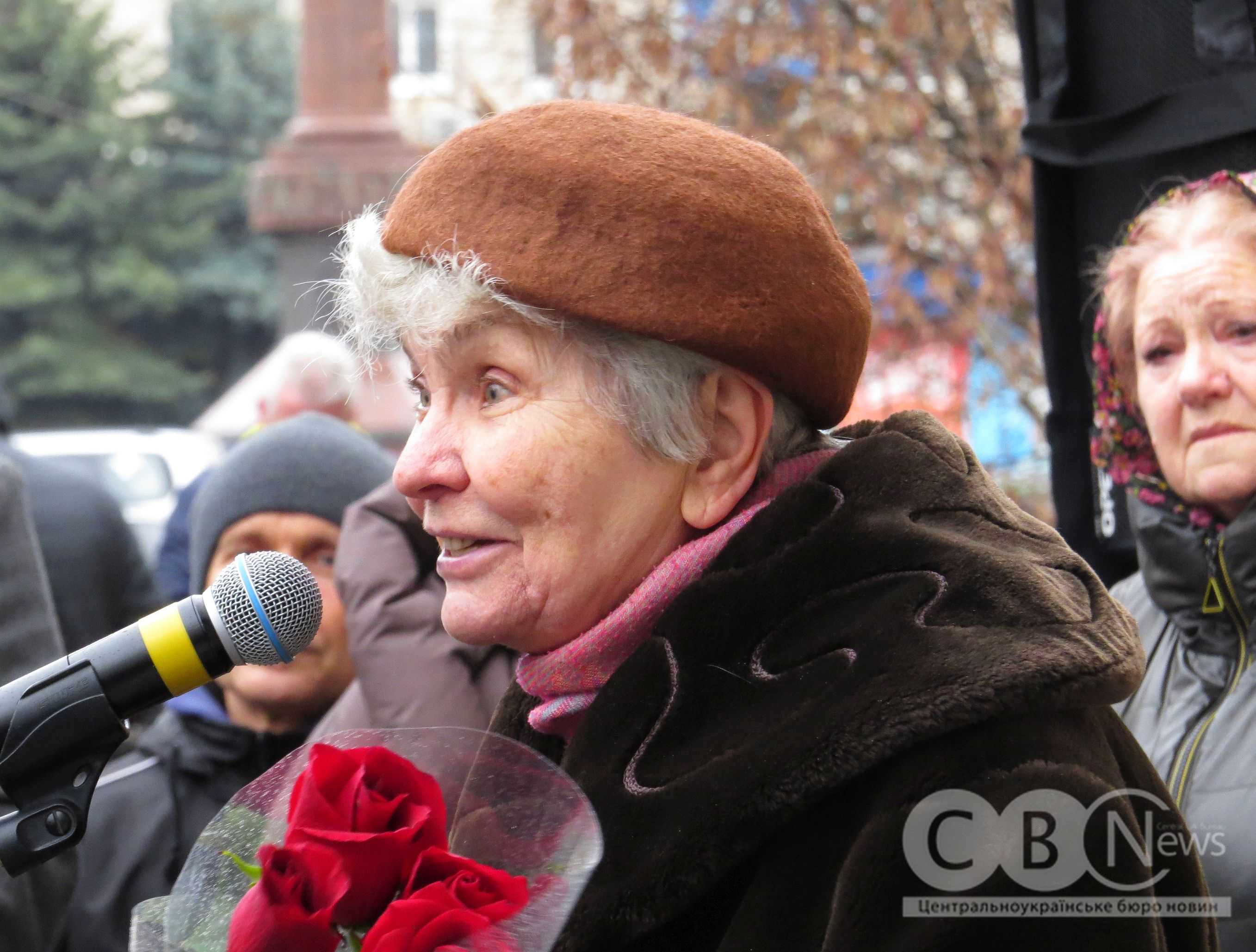 Меморіальну дошку на честь хореографа Анатолія Кривохижі відкрили в Кропивницькому