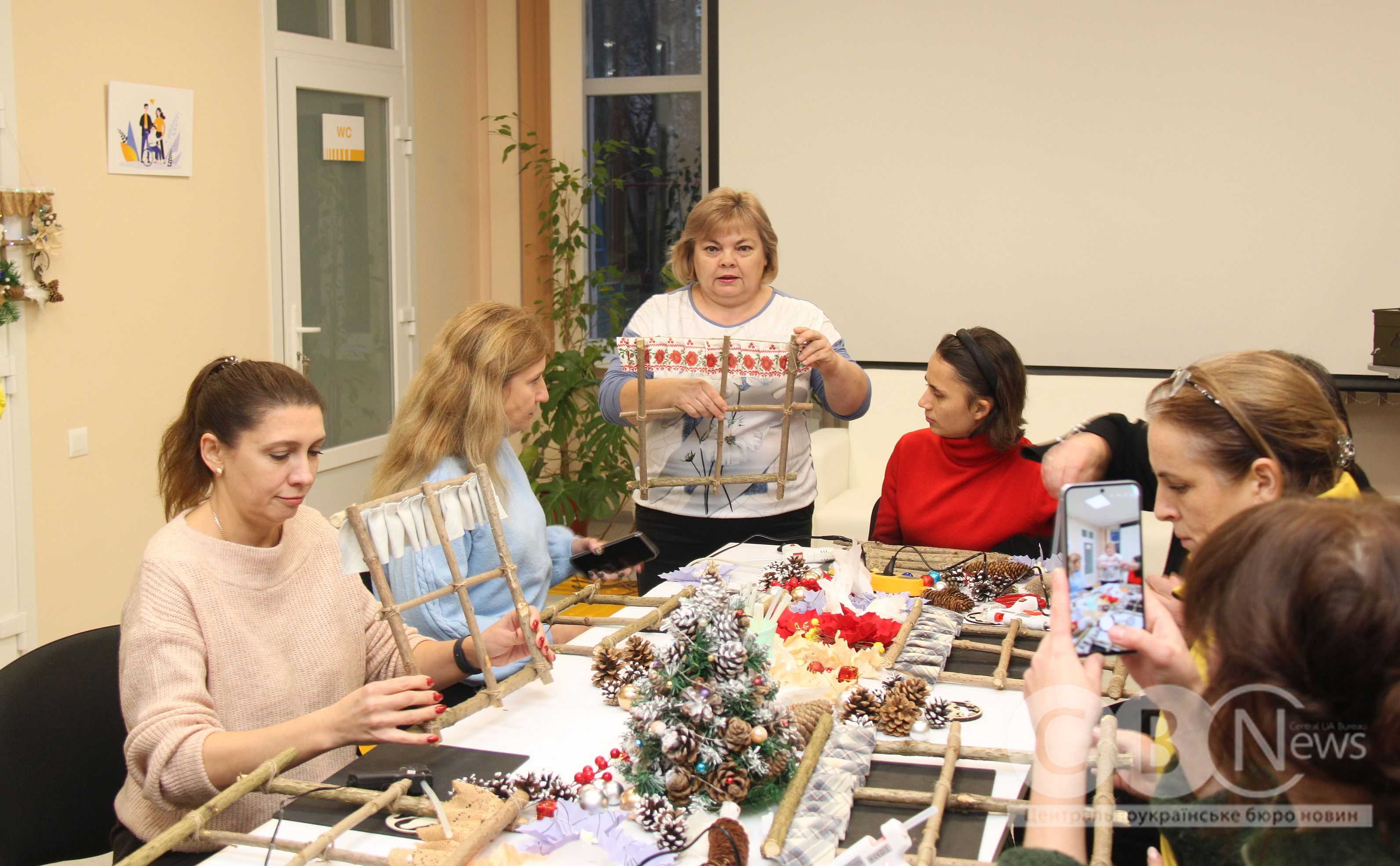 Благодійний майстер-клас влаштували у Кропивницькому