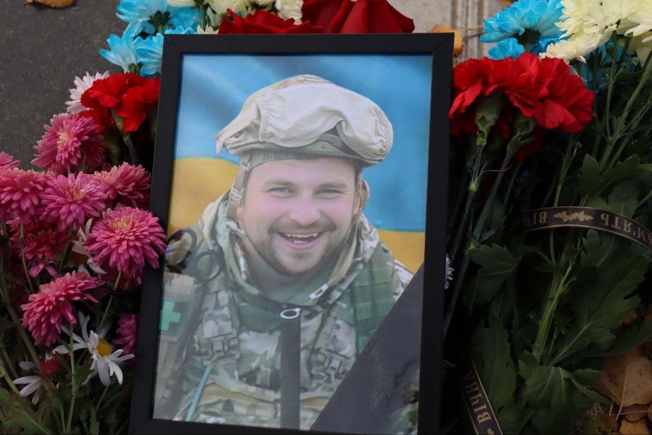 В Онуфріївській громаді попрощалися із загиблим молодшим сержантом