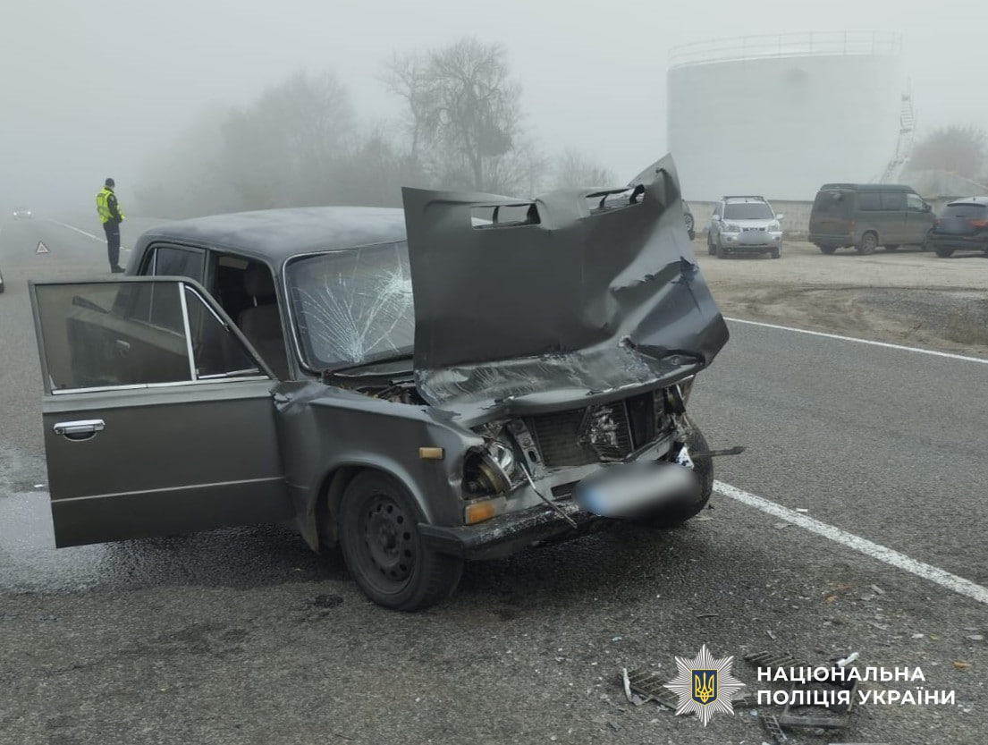 На трасі у Кропивницькому районі сталася ДТП з вантажівкою — травмувалась жінка