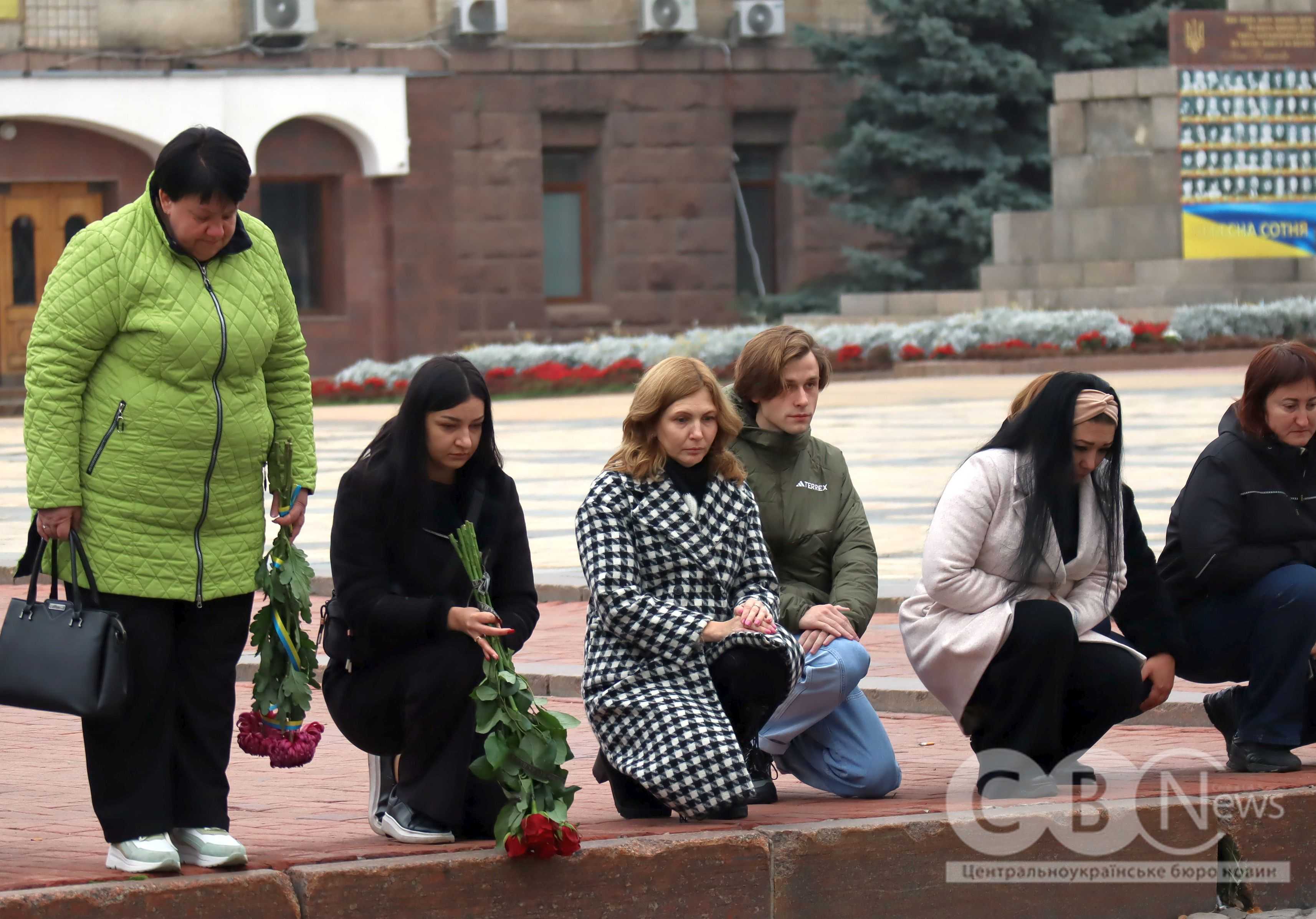 6 листопада у Кропивницькому попрощалися із загиблими військовими — Віталієм Торковим, Євгенієм Терещенком та Михайлом Гречановим