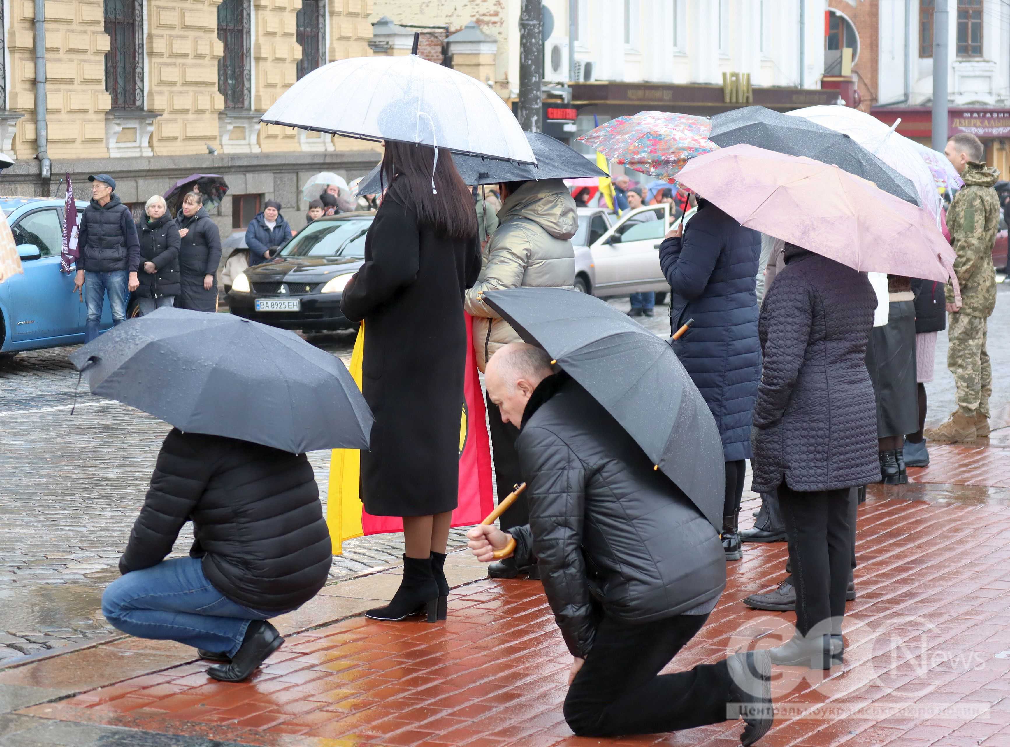 З трьома старшими солдатами та матросом попрощалися в Кропивницькому
