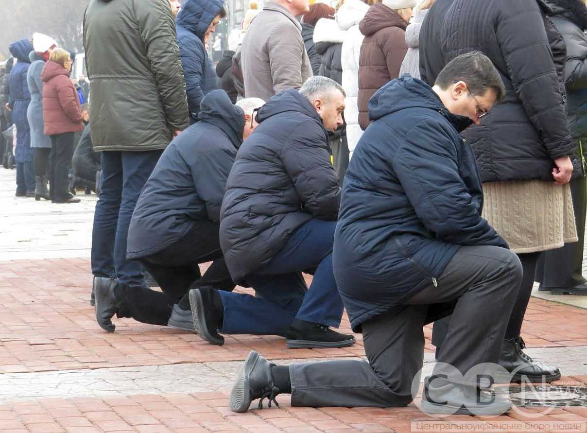З трьома загиблими бійцями попрощалися в Кропивницькому