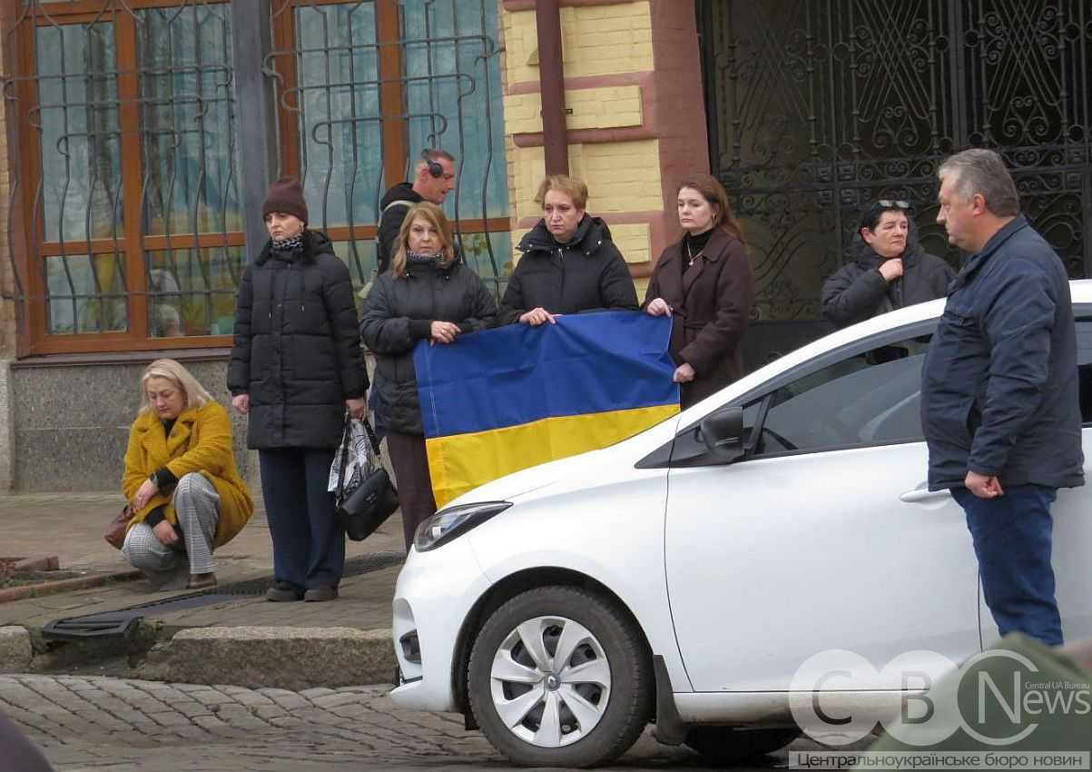 З трьома загиблими бійцями попрощалися в Кропивницькому