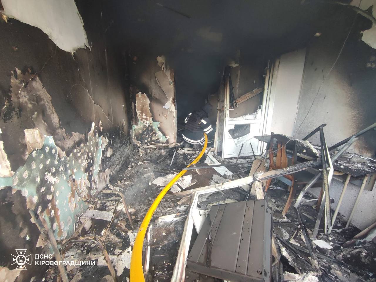 Рятувальники ліквідували наслідки обстрілу рф на Кіровоградщин