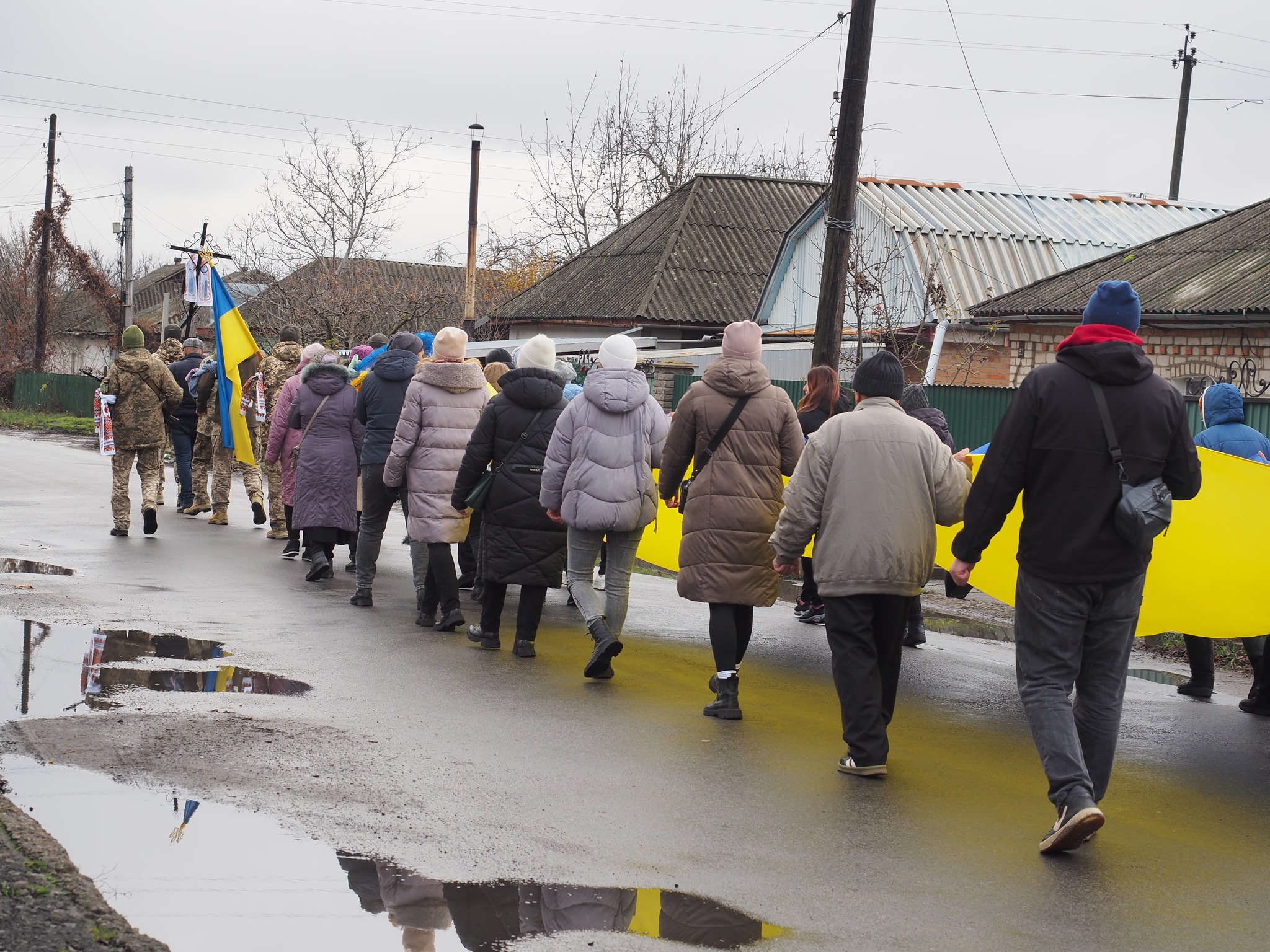 В останню путь провели бійця з Гайворонської громади 