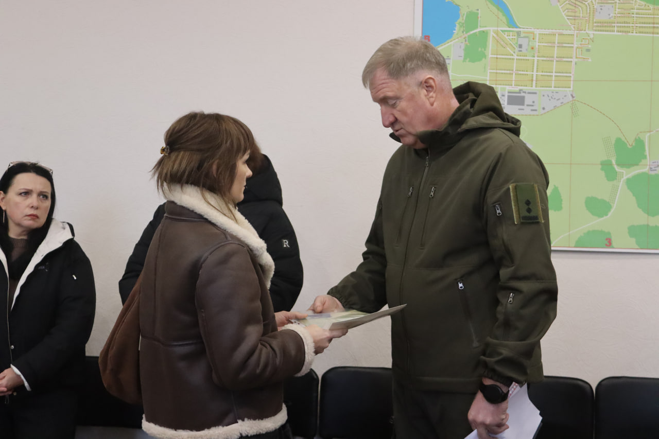 Державні нагороди передали рідним загиблих воїнів у Світловодській громаді