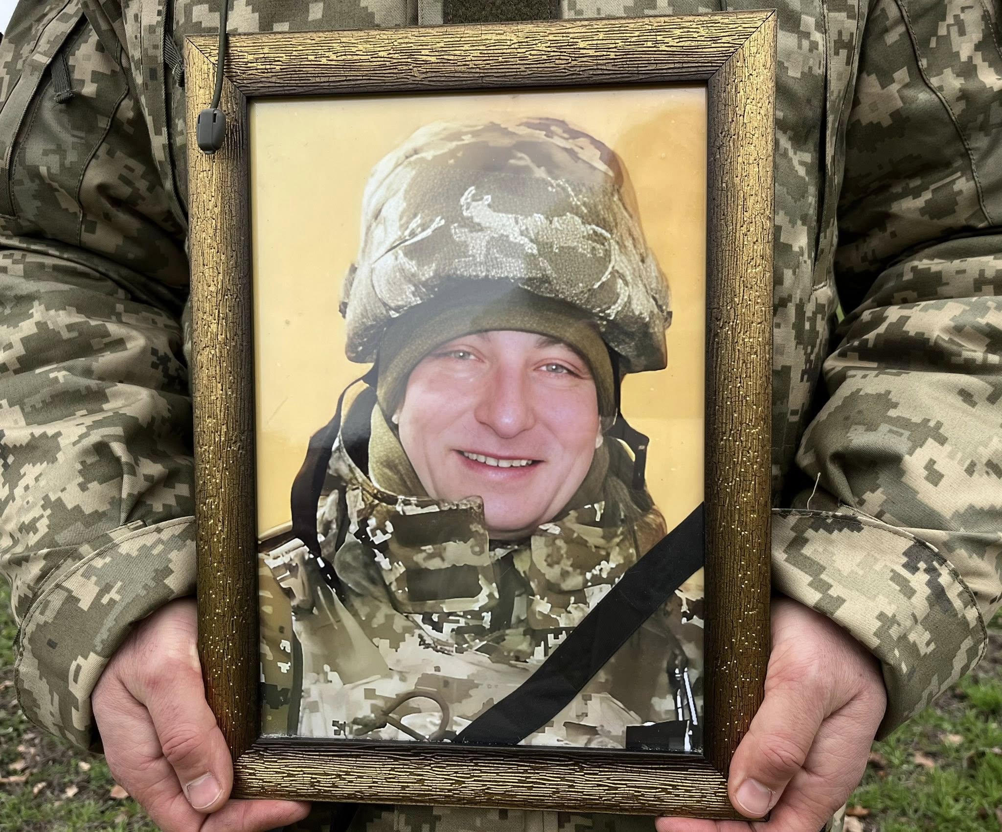 Із загиблим на Харківщині солдатом попрощалися в Кам'янецькій громаді