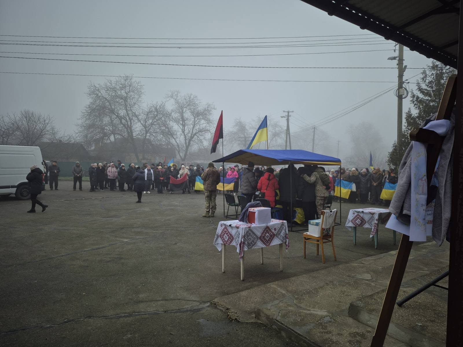 Із загиблим на Донеччині солдатом попрощалися у Суботцівській громаді