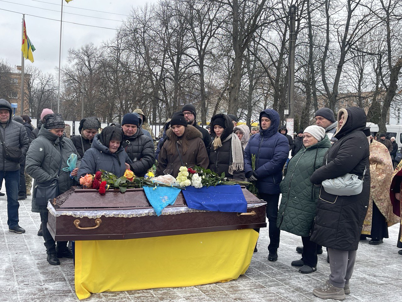 Із загиблим солдатом попрощалися в Олександрівській громаді