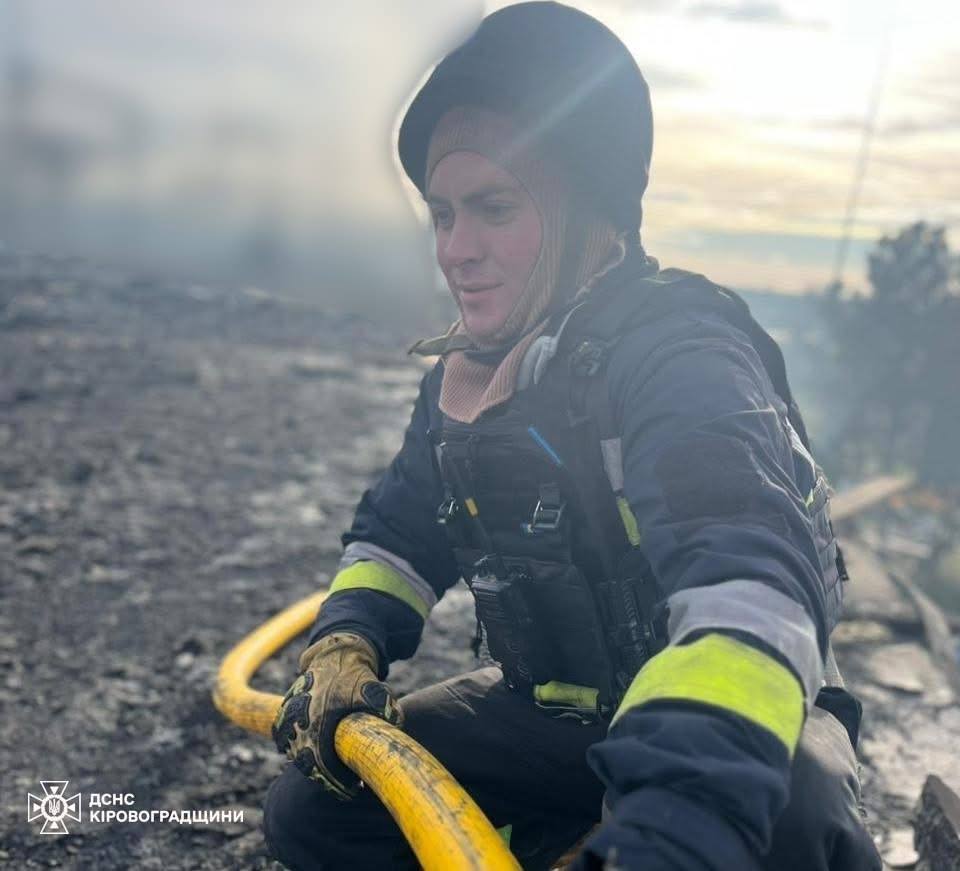 Рятувальники ліквідували наслідки обстрілу рф на Кіровоградщин