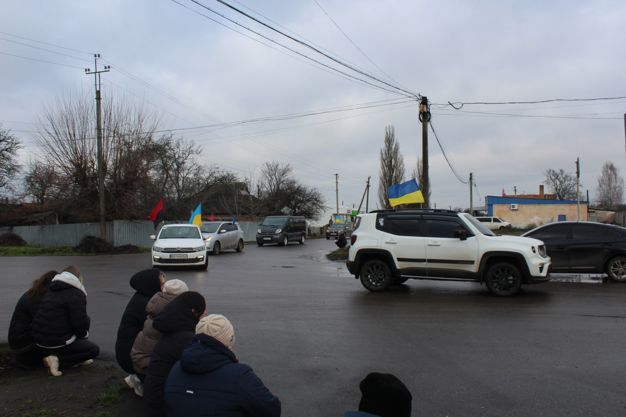 Із загиблим старшим сержантом попрощалися в Суботцівській громаді 