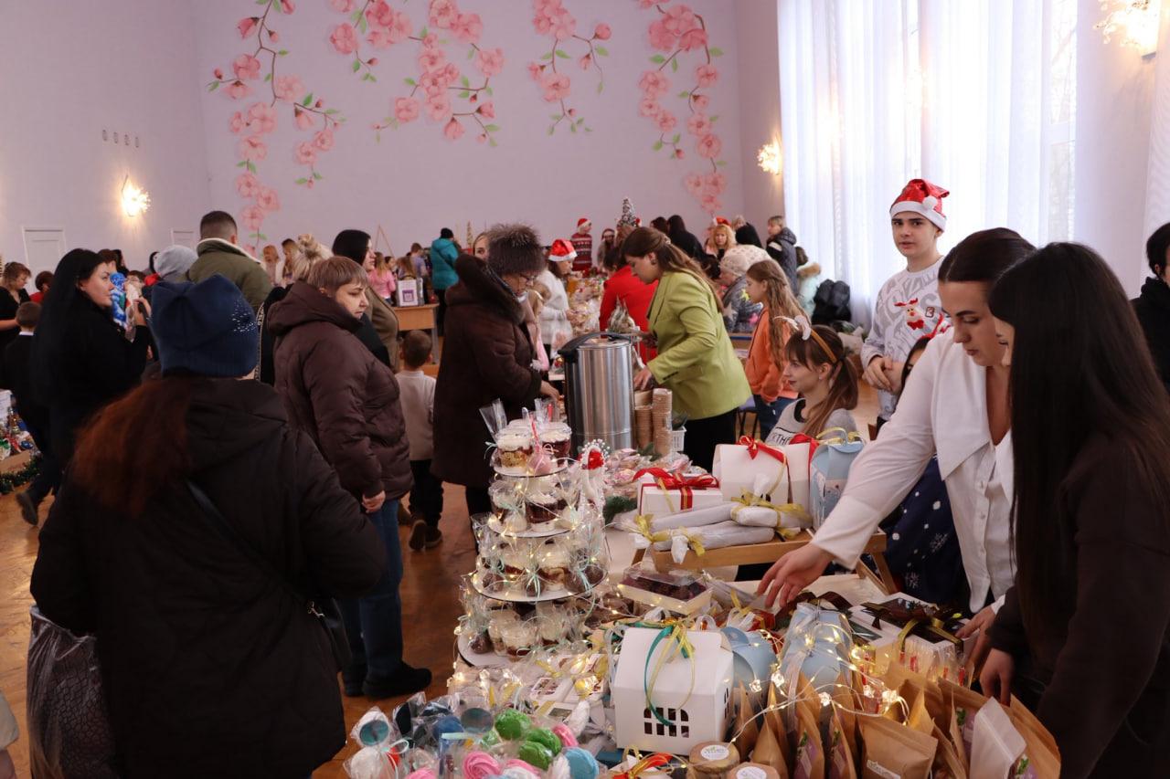 Понад 100 тисяч гривень для ЗСУ зібрали на Різдвяному ярмарку в Олександрії
