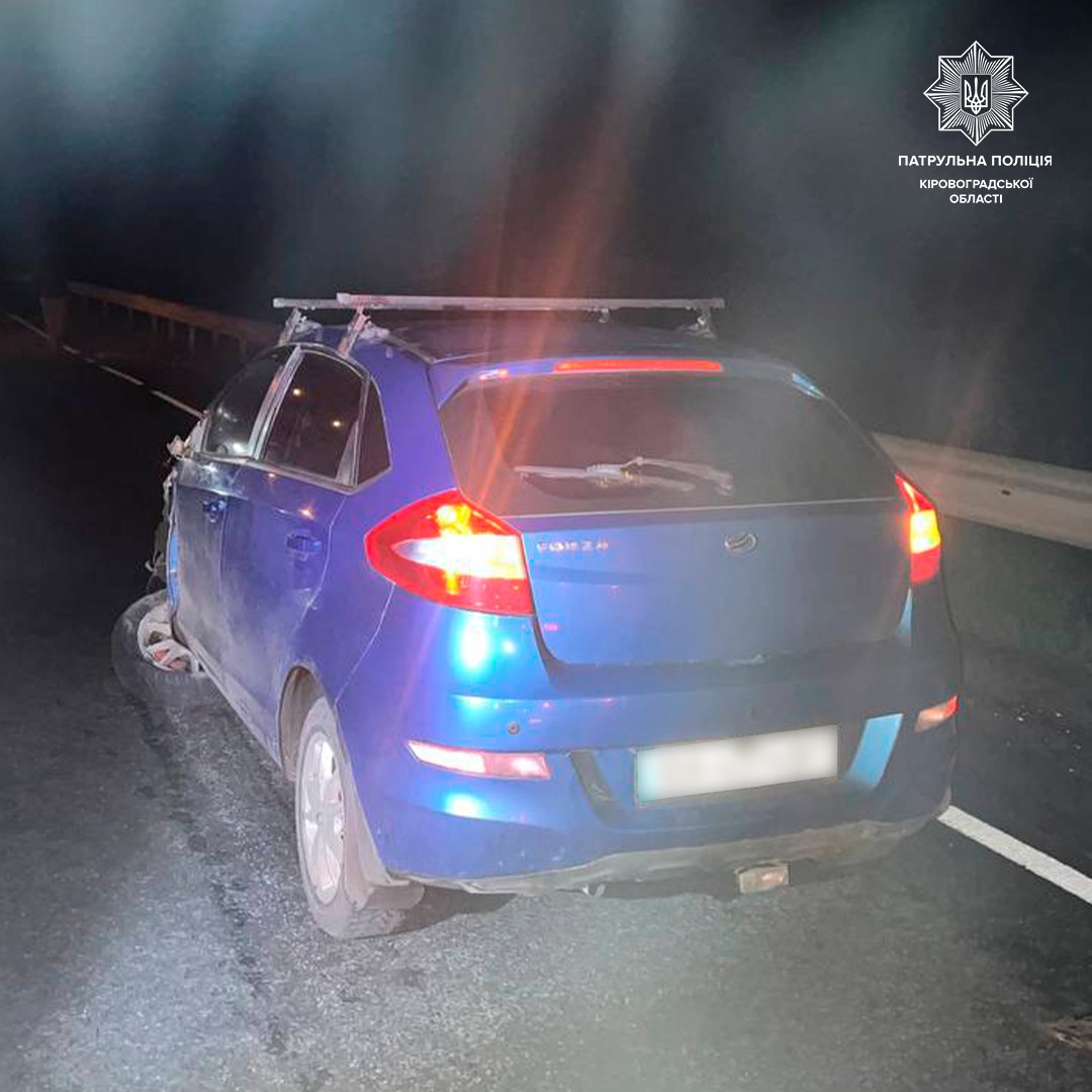 На трасі неподалік Веселого під час невдалого обгону зіткнулися Opel Astra та ЗАЗ Forza.