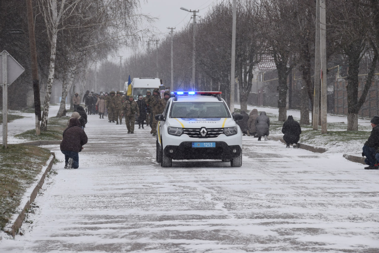 У Петрівській громаді провели в останню путь військового