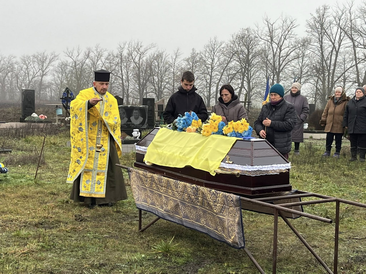 У Кам'янецькій громаді провели в останню путь загиблих солдатів Василя Кам'янченка та Ігоря Степанюка.