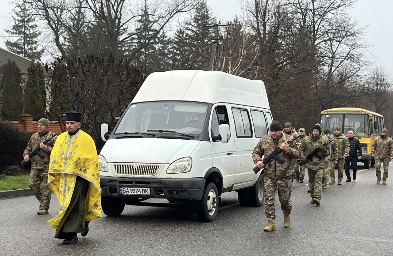 У Кам'янецькій громаді провели в останню путь загиблих солдатів Василя Кам'янченка та Ігоря Степанюка.