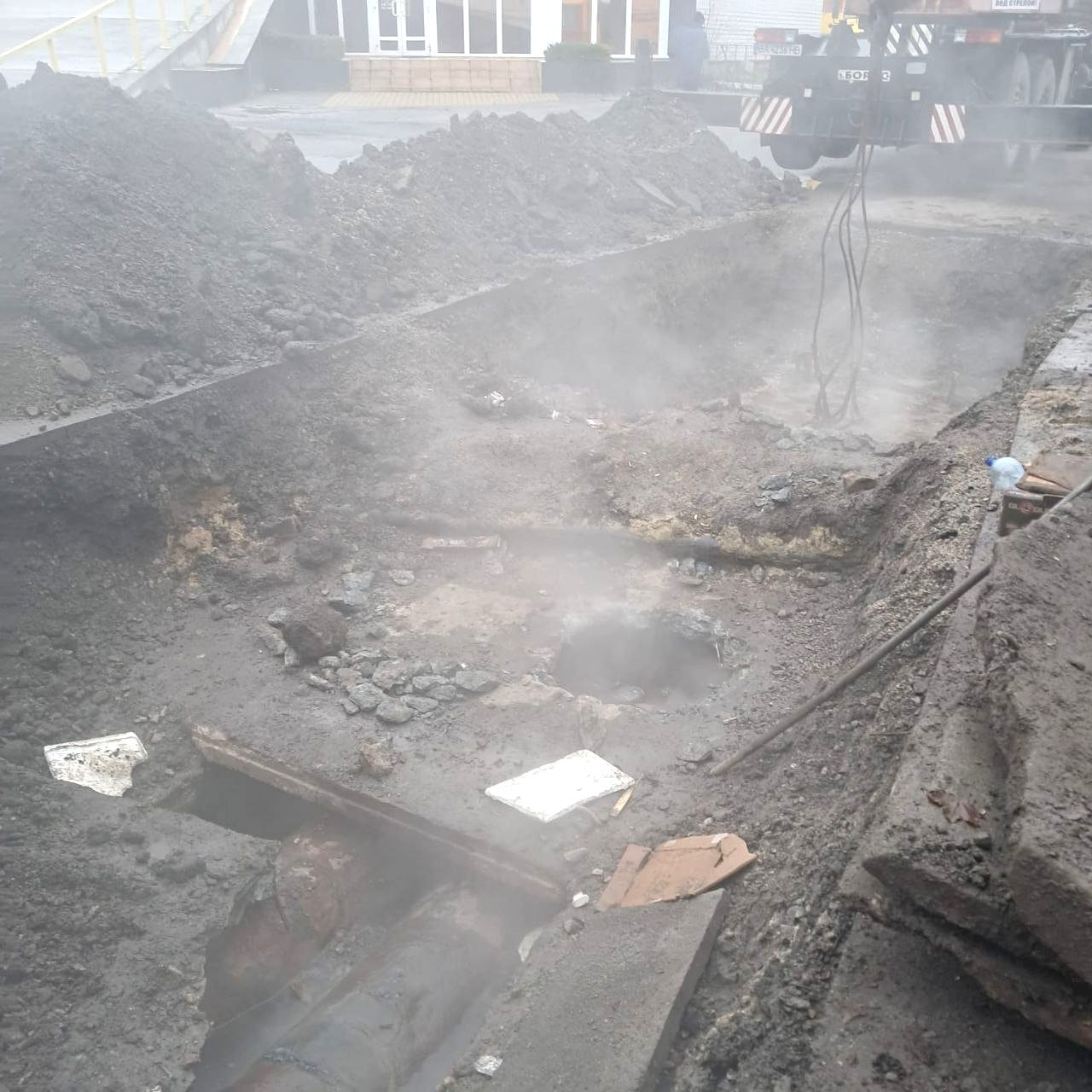 Порив тепломережі у Кропивницькому залишив без опалення понад 80 будинків та соцзаклади