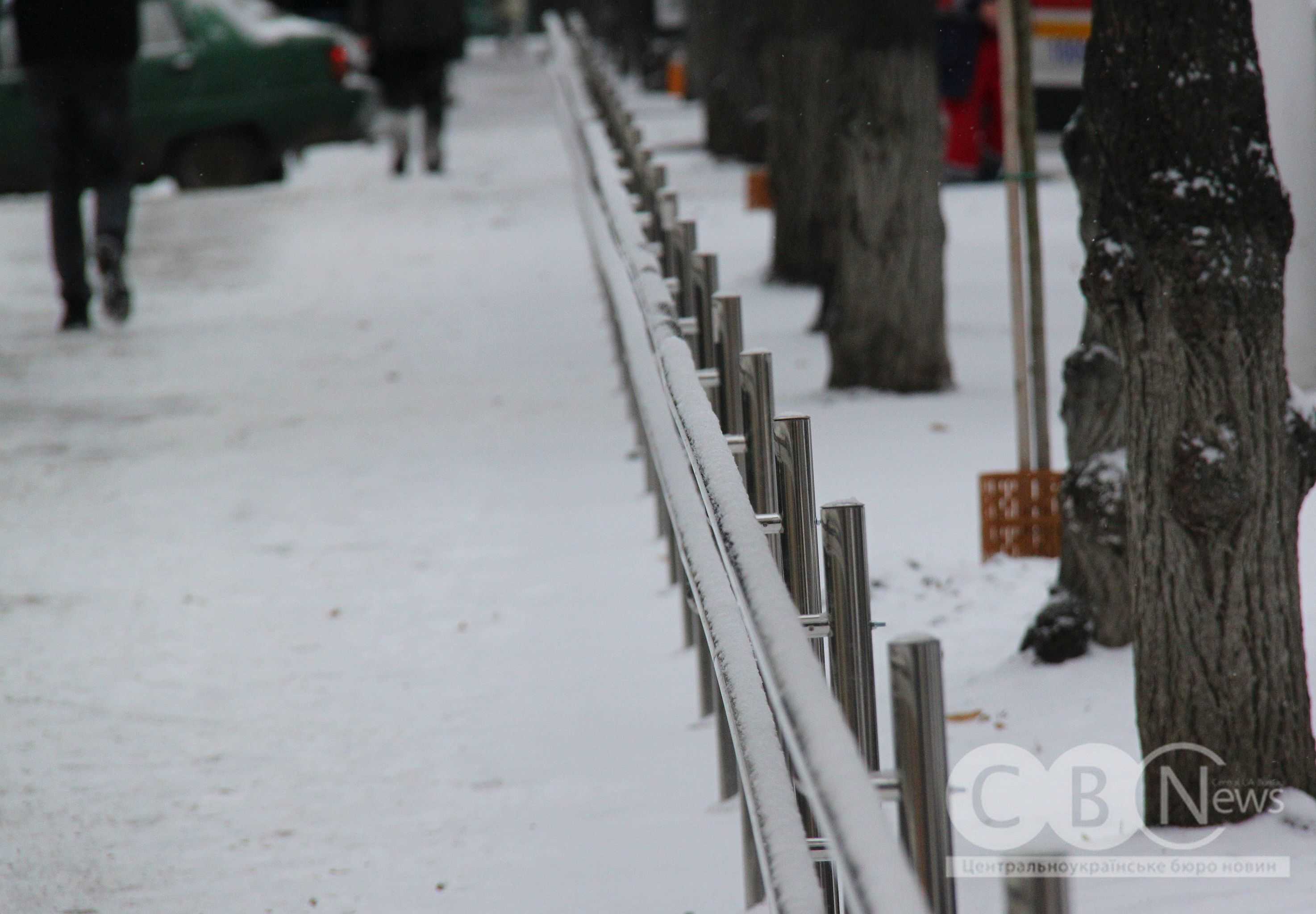 Справжня зима у Кропивницькому: місто засніжило