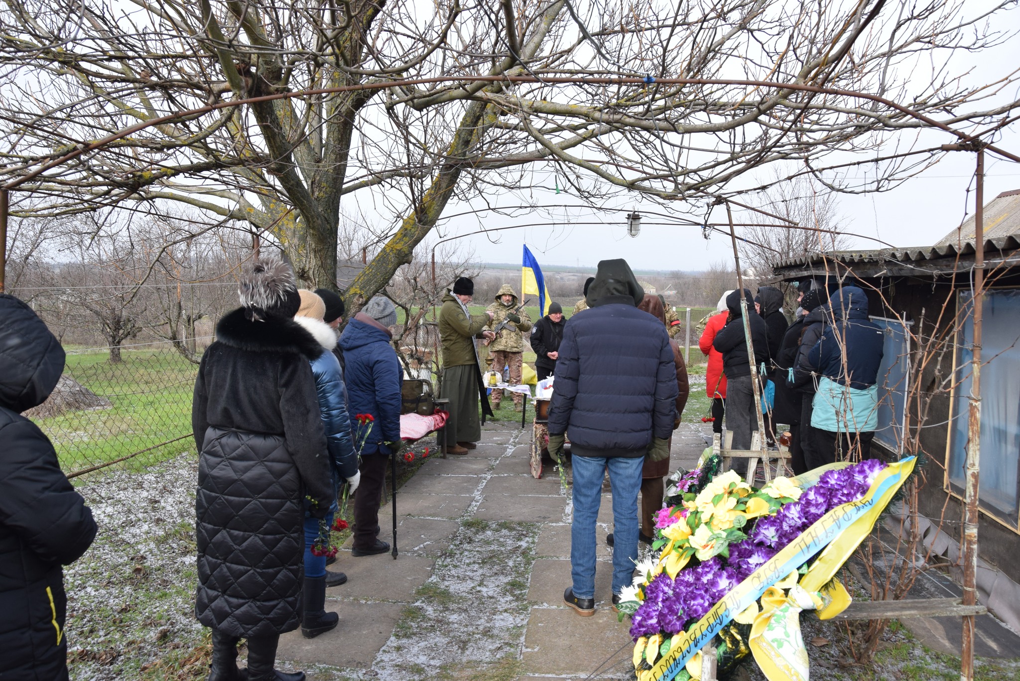 В останню путь провели бійця з Петрівської громади