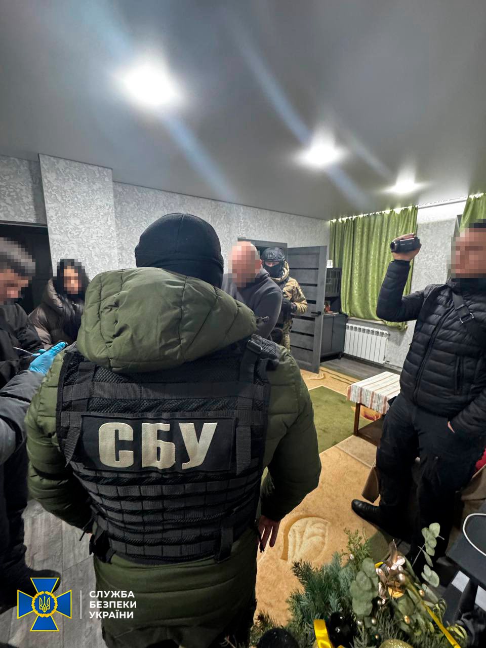 Забирали у людей нерухомість та автівки: банду рекетирів викрили на Кіровоградщині