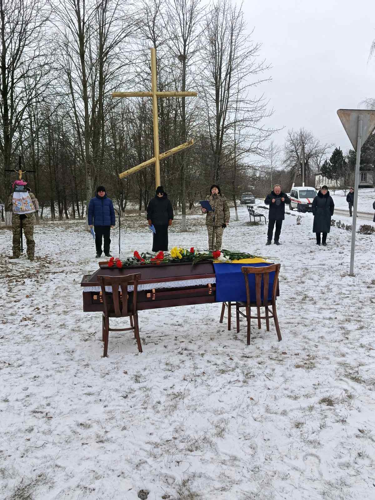 Із загиблим на Харківщині солдатом попрощалися в Олександрівській громаді