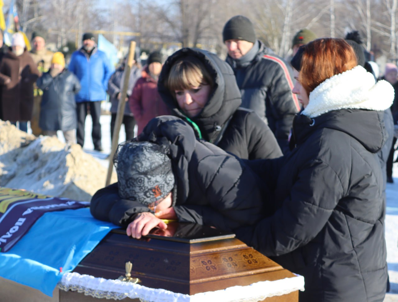 Із загиблим солдатом попрощалися у Світловодській громаді