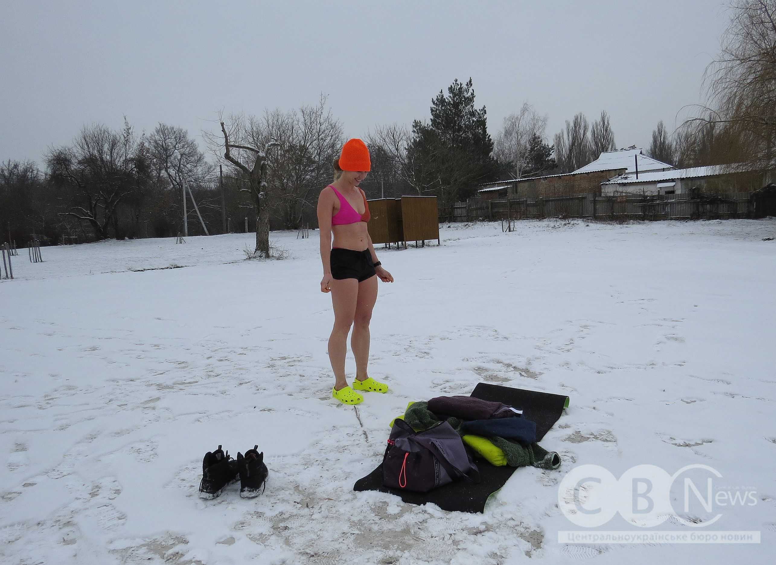 Кропивничанка щотижня занурюється в крижану воду