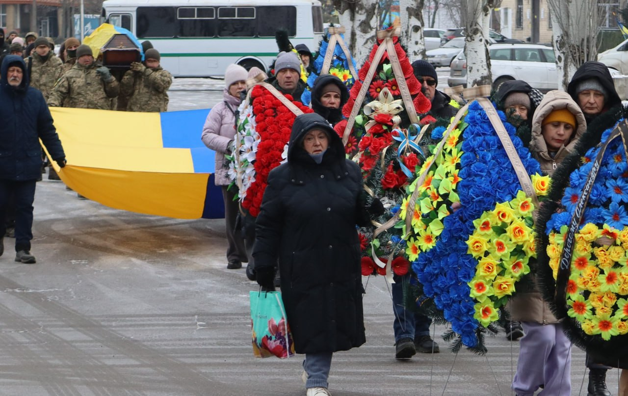 У Світловодську провели в останню путь загиблого військовослужбовця Олександра Бєлих
