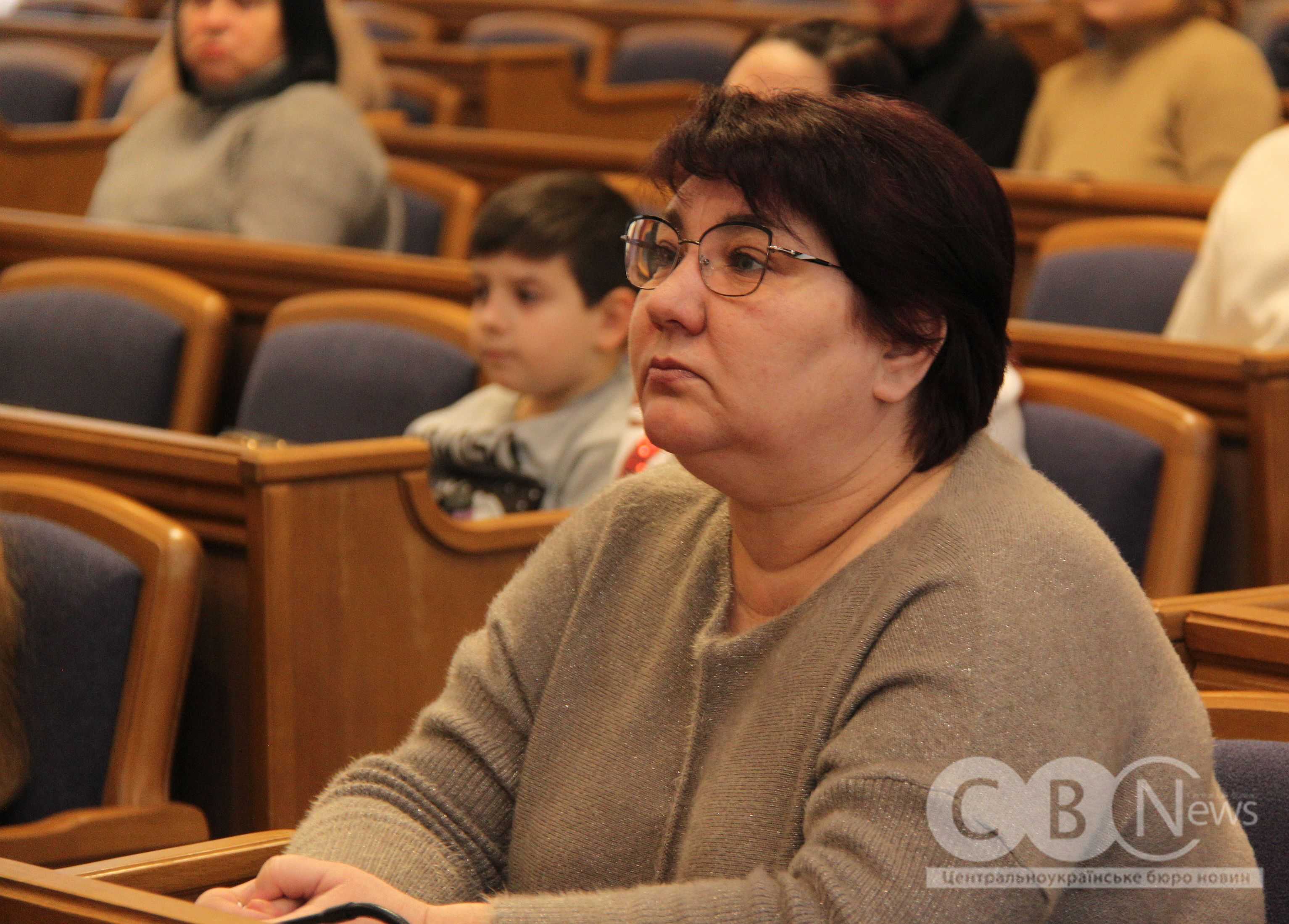 У День пам'яті Героїв Крут у Кропивницькому родинам загиблих і зниклих безвісти захисників вручили державні нагороди