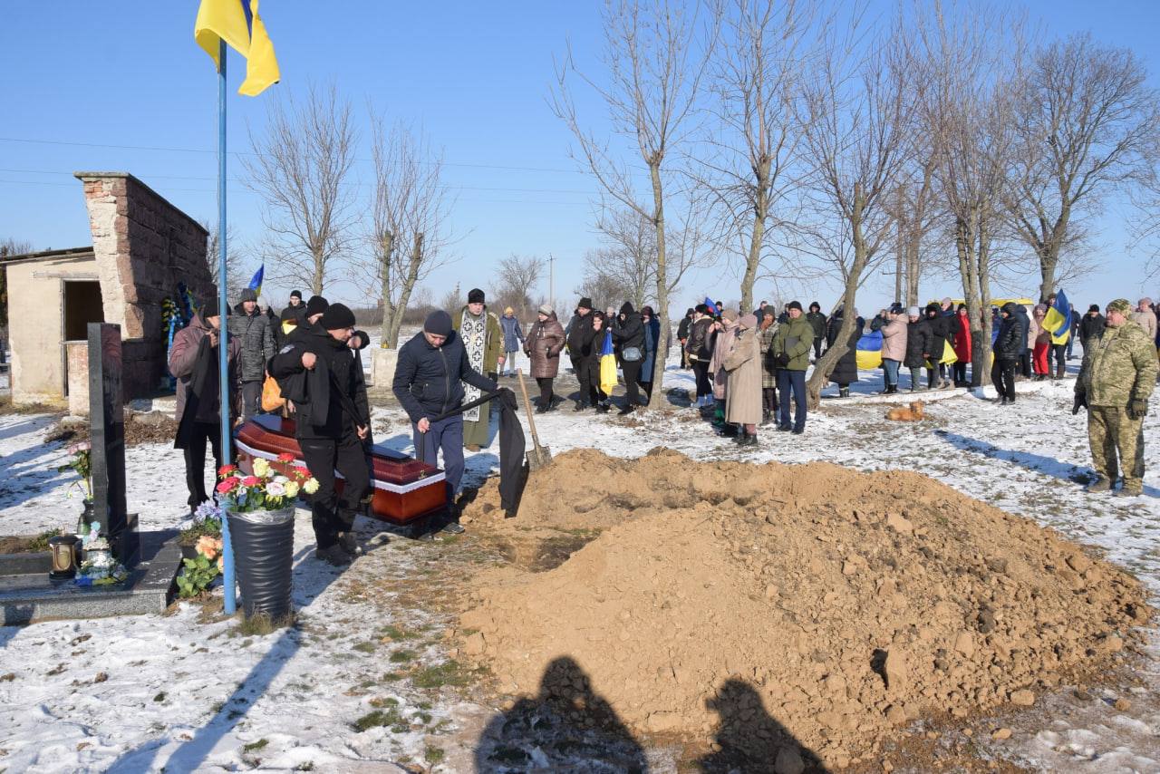У Петрівській громаді попрощалися із загиблим військовим