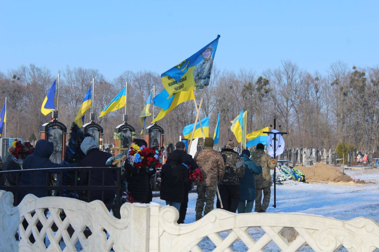 Із загиблим військовим попрощалися у Суботцівській громаді