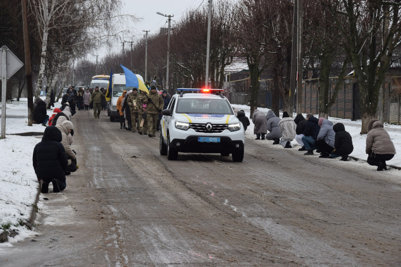 У Петрівській громаді попрощалися із загиблим військовим