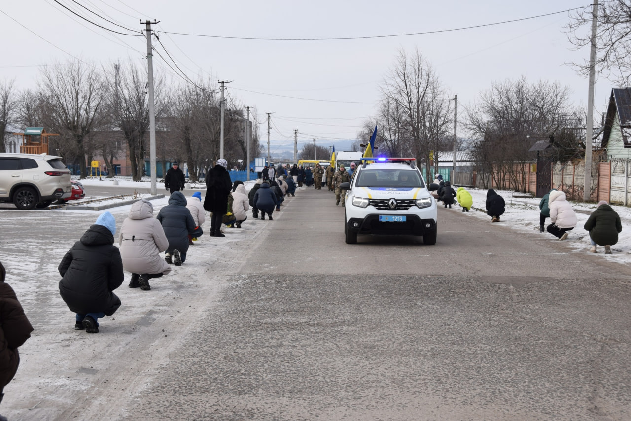 У Петрівській громаді попрощалися із загиблим військовим