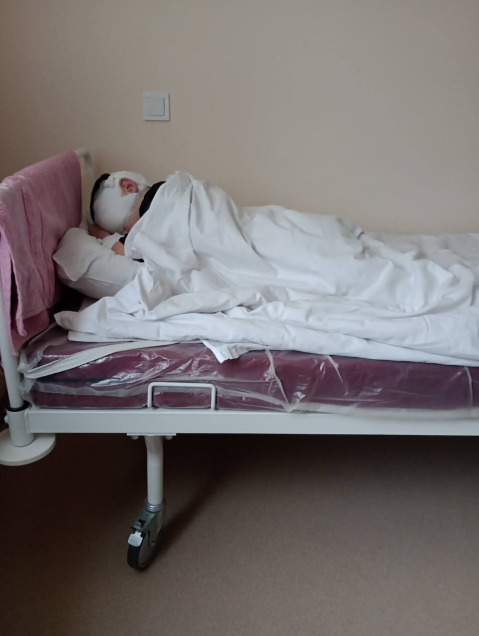 У школі на Кіровоградщині дитині олівцем травмували око: заклад не надав допомоги