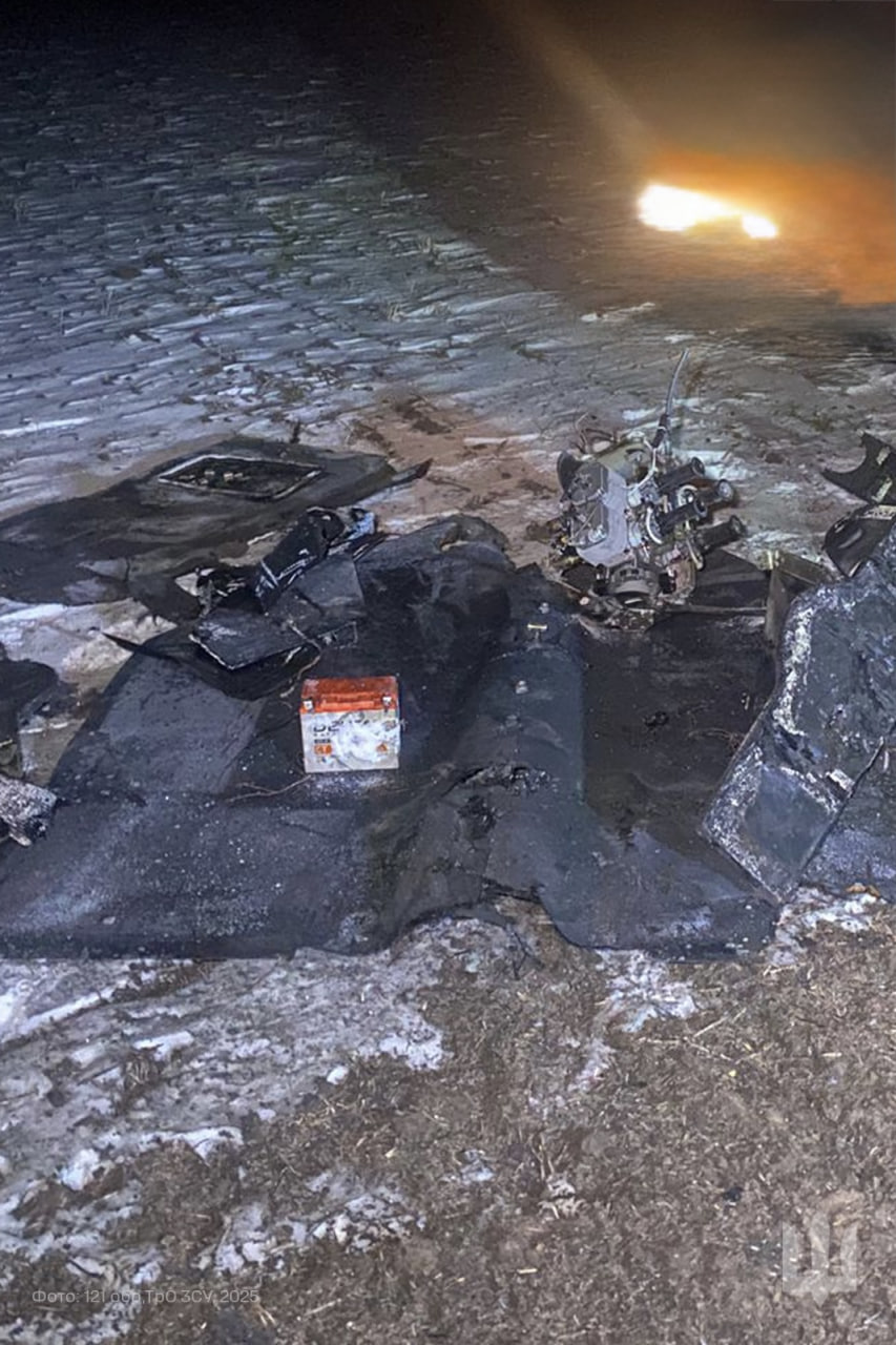 Військові 121 бригади ТрО вночі знищили три &laquo;шахеди&raquo;